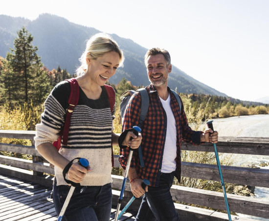  Több mint gyaloglás: miért jó a nordic walking?