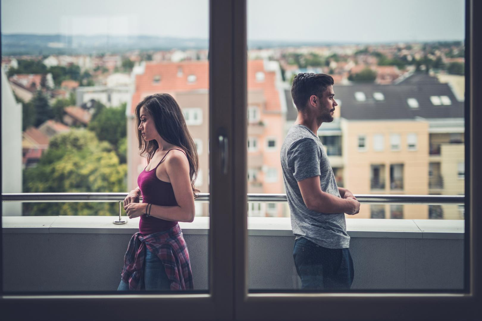  Így hat ránk a stressz: a férfiak kockáztatnak, a nők biztosra mennek