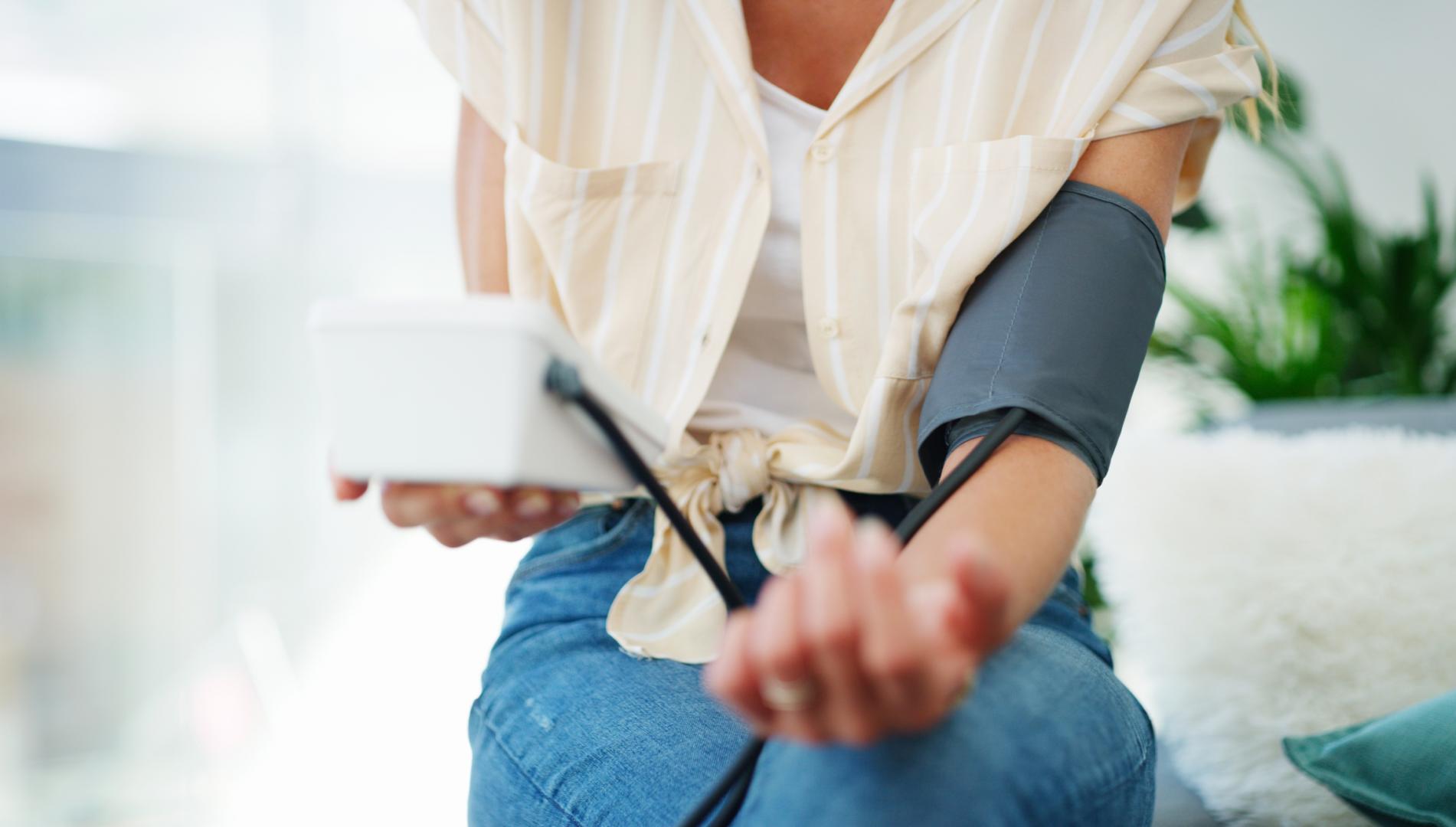 gyakorlatok a nyaki osteochondrosis magas vérnyomásával hogyan lehet kilábalni a magas vérnyomásból otthon